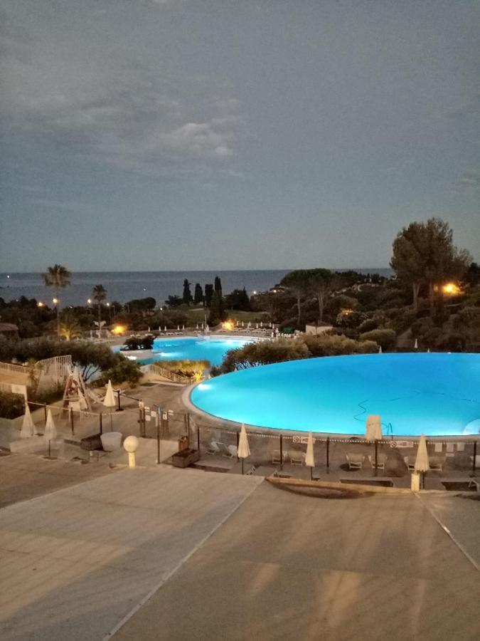 Cap Esterel Studio H3 Saint-Raphaël Buitenkant foto